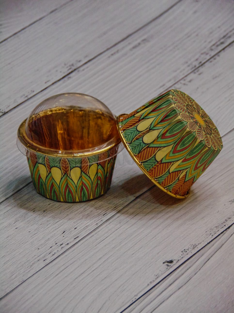 Metallic Cup Cake Mould with Lids