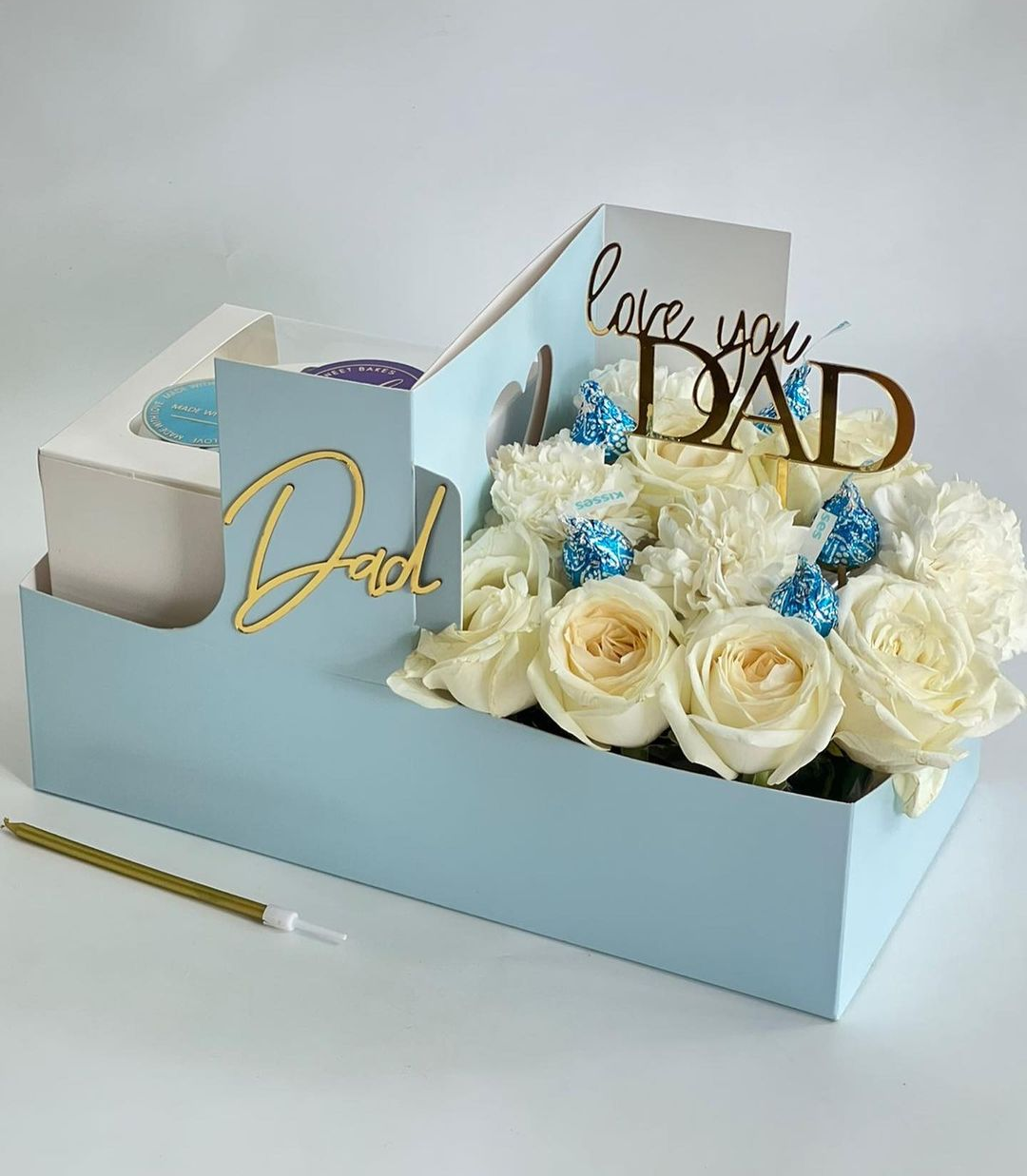 Beautiful Handle Hamper with Mini Cake Box