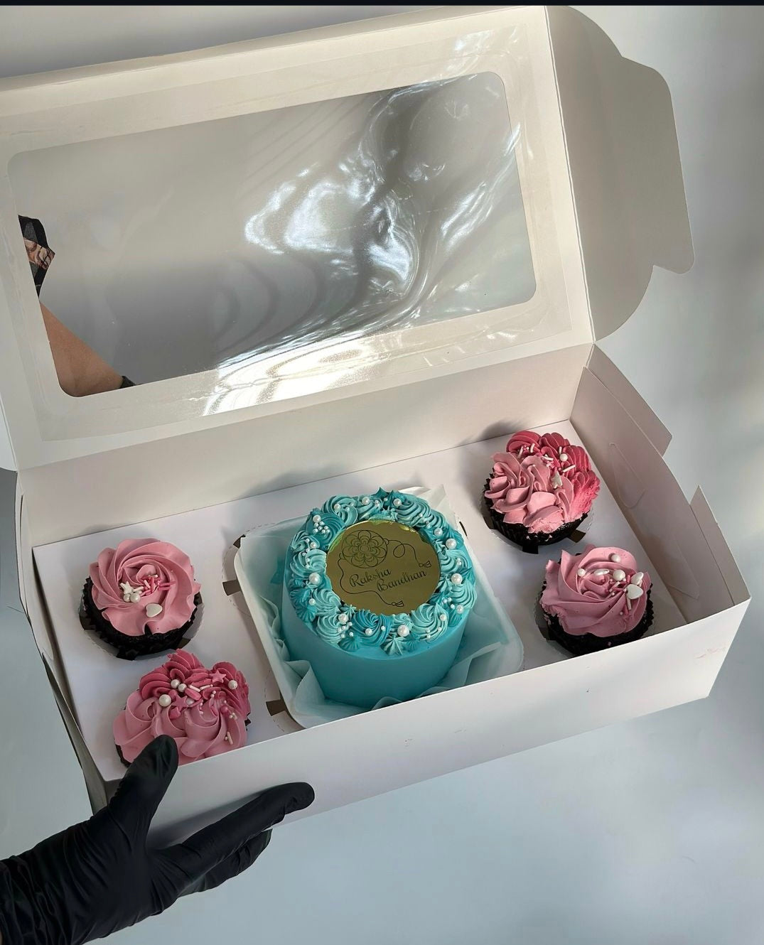 8 Cavity Cupcake Box