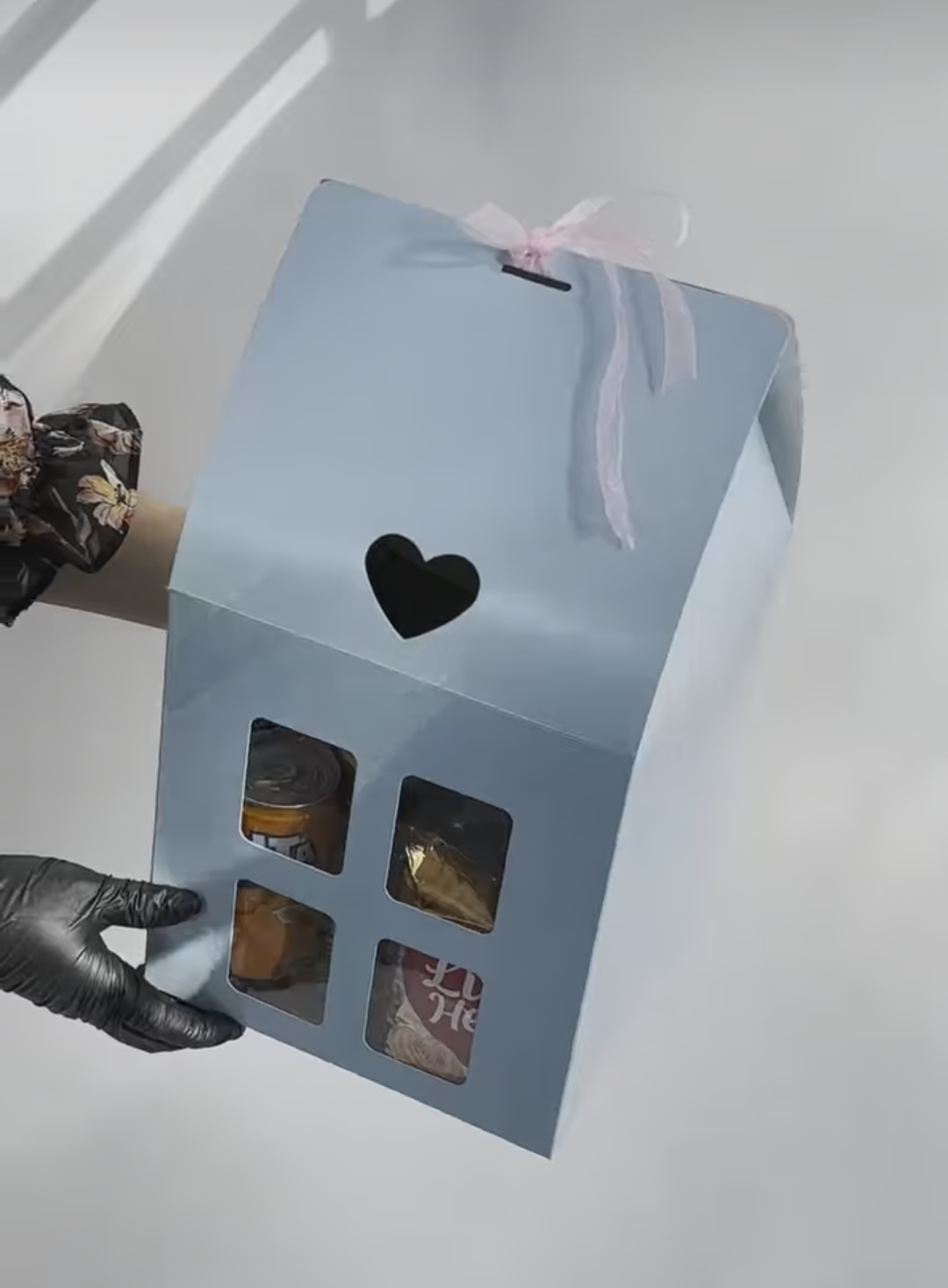 Hut Shape Hamper Box