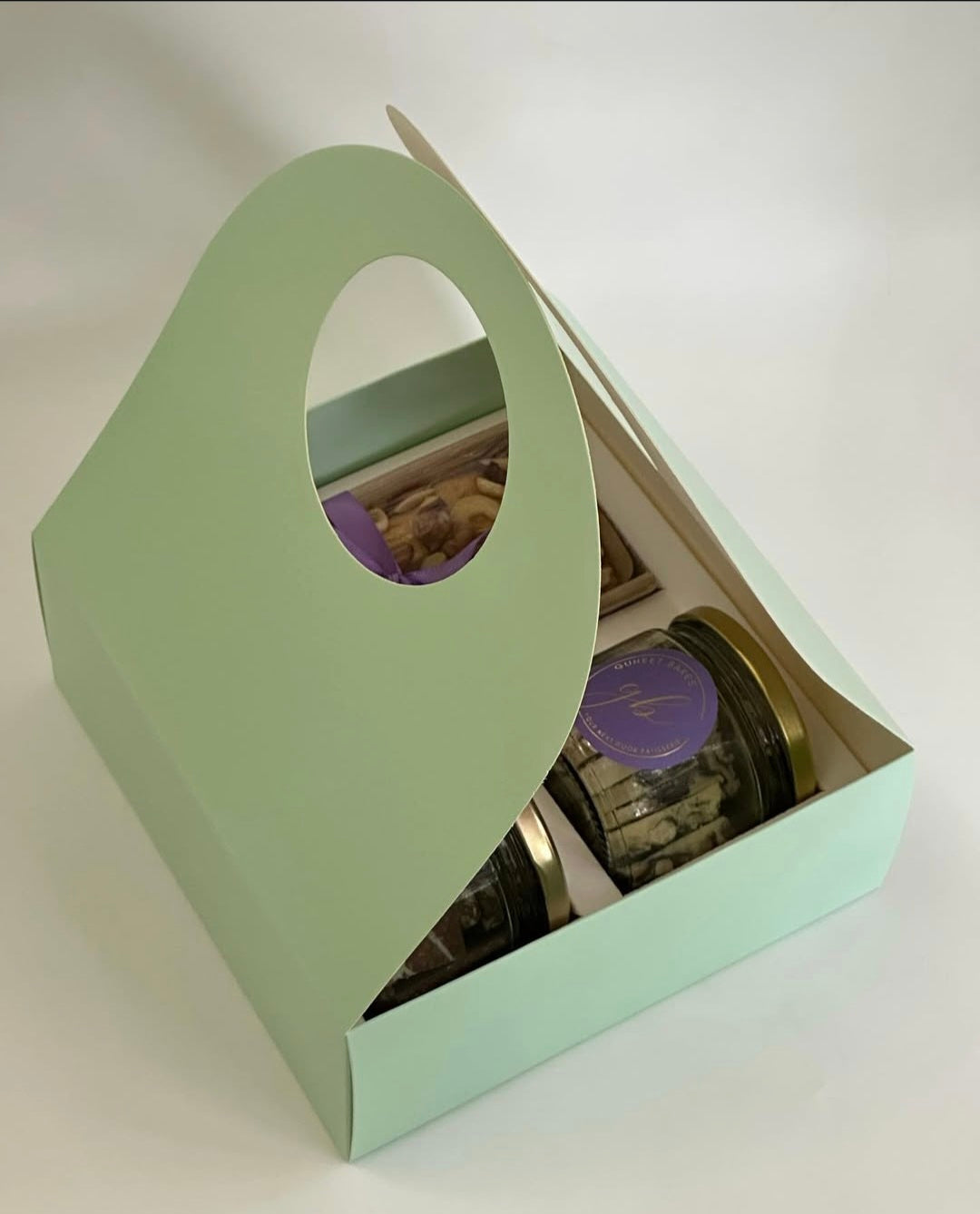 New 2 Jar + 1 Loaf Handle Hamper Box